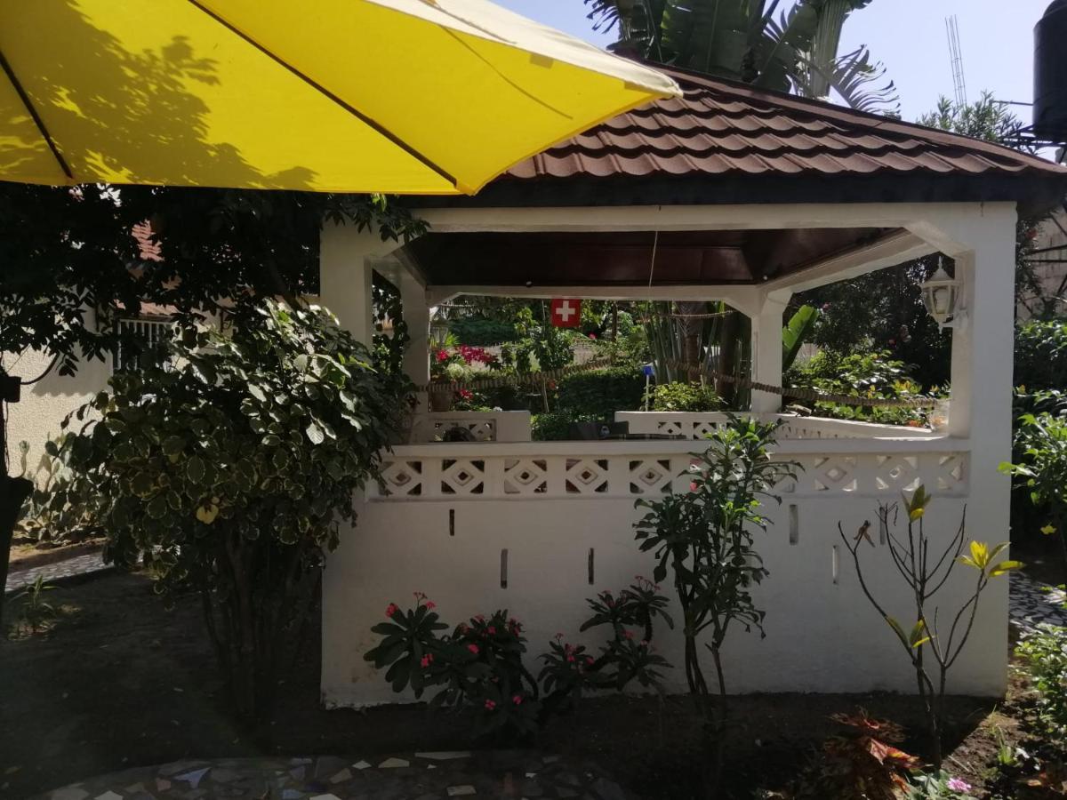 Swiss Garden House In Kerr Sering With Full Private Compound Serrekunda Zewnętrze zdjęcie